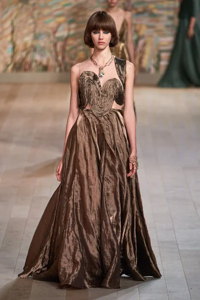 Look 62